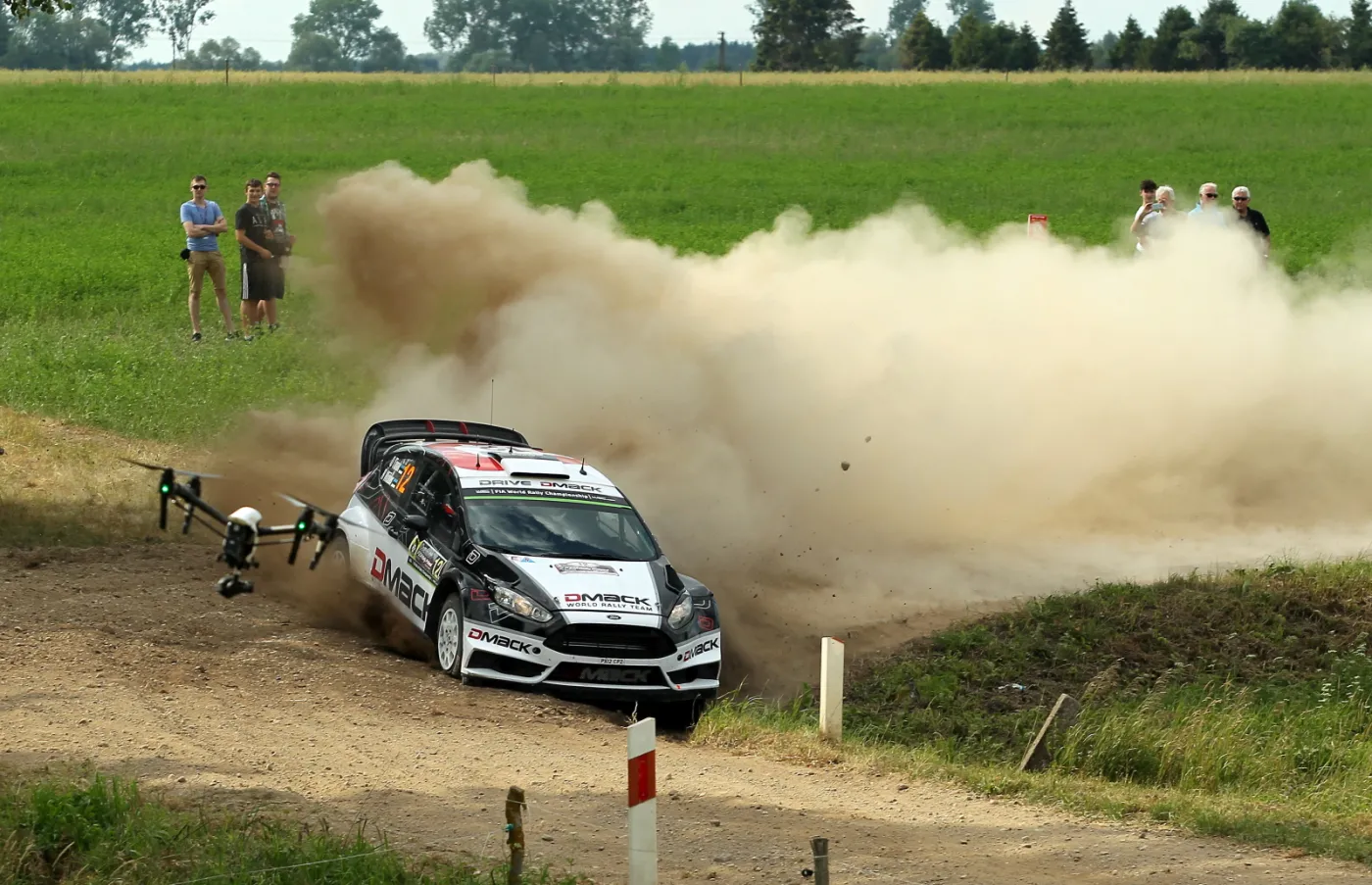Estończycy Ott Tanak i Raigo Molder (Ford Fiesta RS WRC) na trasie 73. samochodowego Rajdu Polski w Wieliczkach
