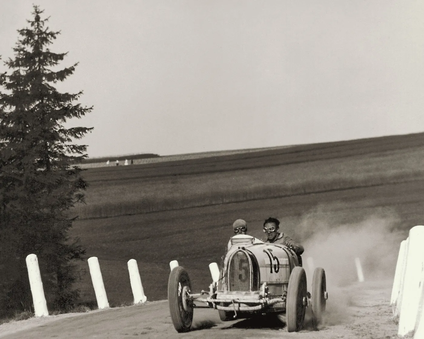 9260101-tak-motoryzowano-ii-rzeczpospolita.jpg