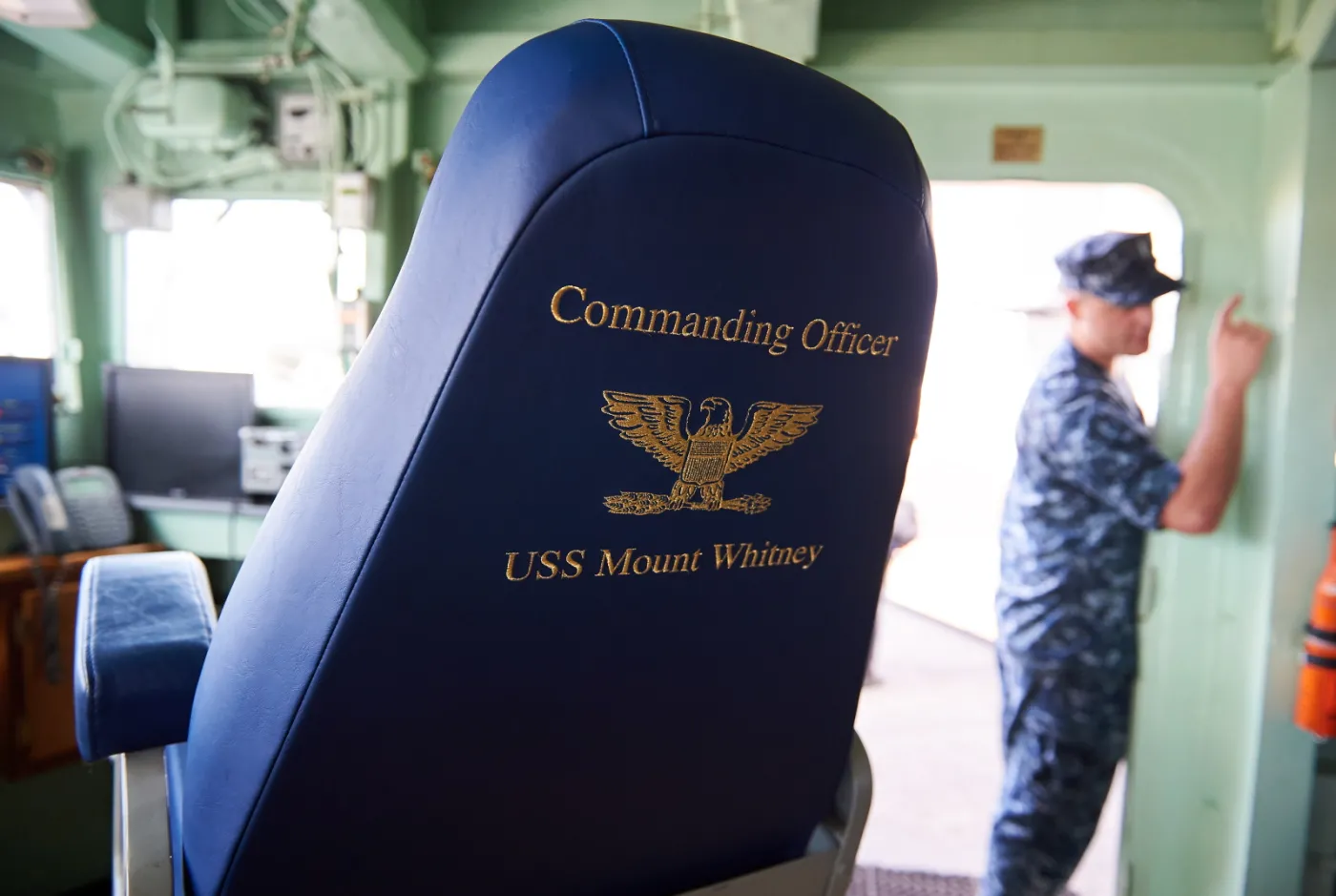 9282209-amerykanski-okret-uss-mount-whitney.jpg