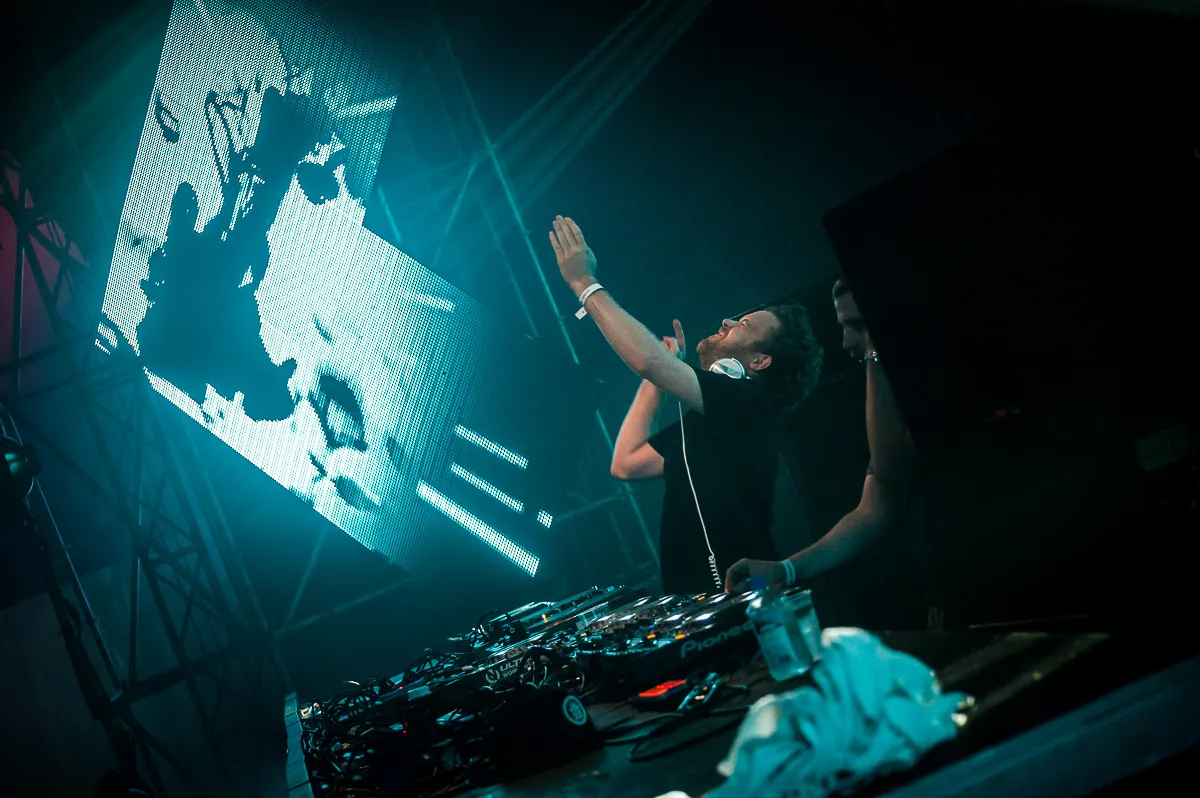 9327318-caspa-rusko-na-festiwalu-audioriver.jpg