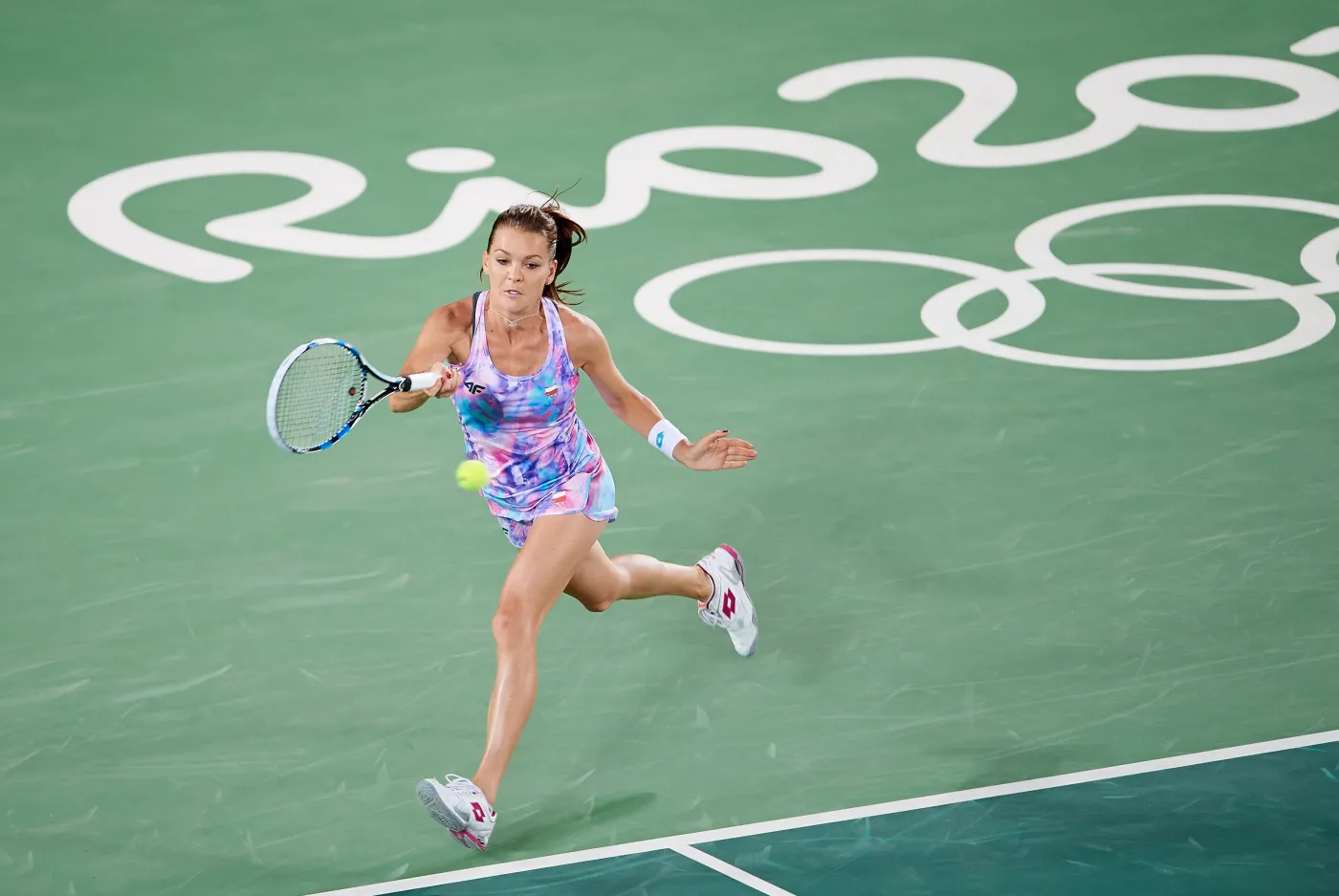 9335535-agnieszka-radwanska-podczas-treningu.jpg