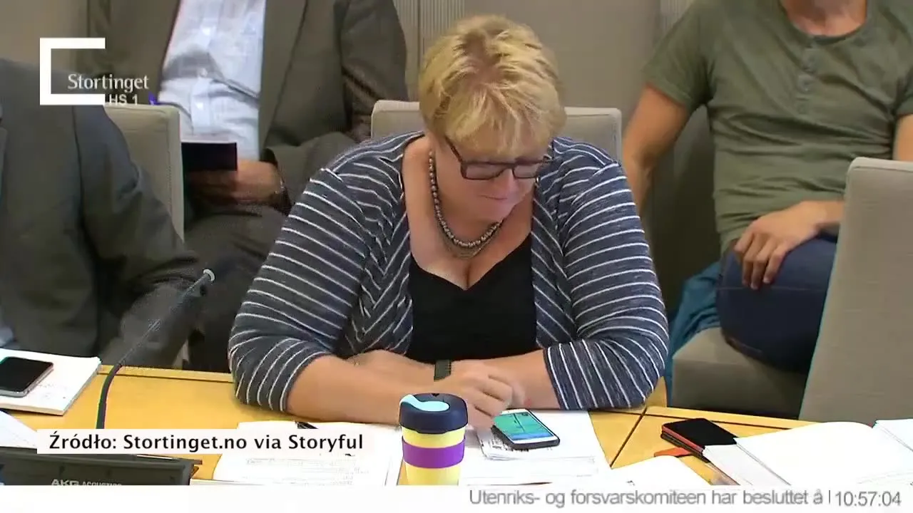 Norweska polityk szukała pokemonów na posiedzeniu komisji ds. obronności
