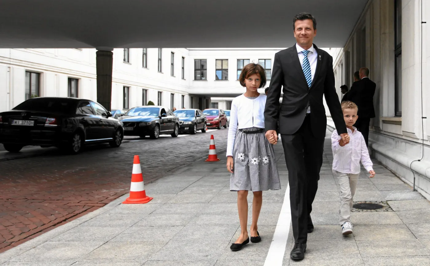 Rzecznik Praw Dziecka Marek Michalak przed Sejmem