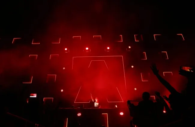 9641524-armin-van-buuren-23-listopada-2016.jpg