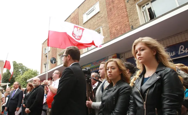 Politycy PO i PSL krytykują wizytę ministrów w Londynie. "Nie ma co robić działań wizerunkowych"