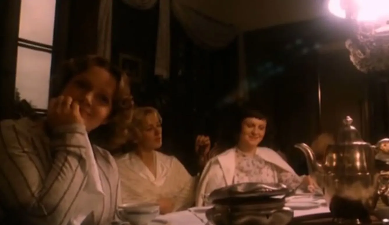 9517942-kadr-z-filmu-panny-z-wilka-andrzeja.jpg