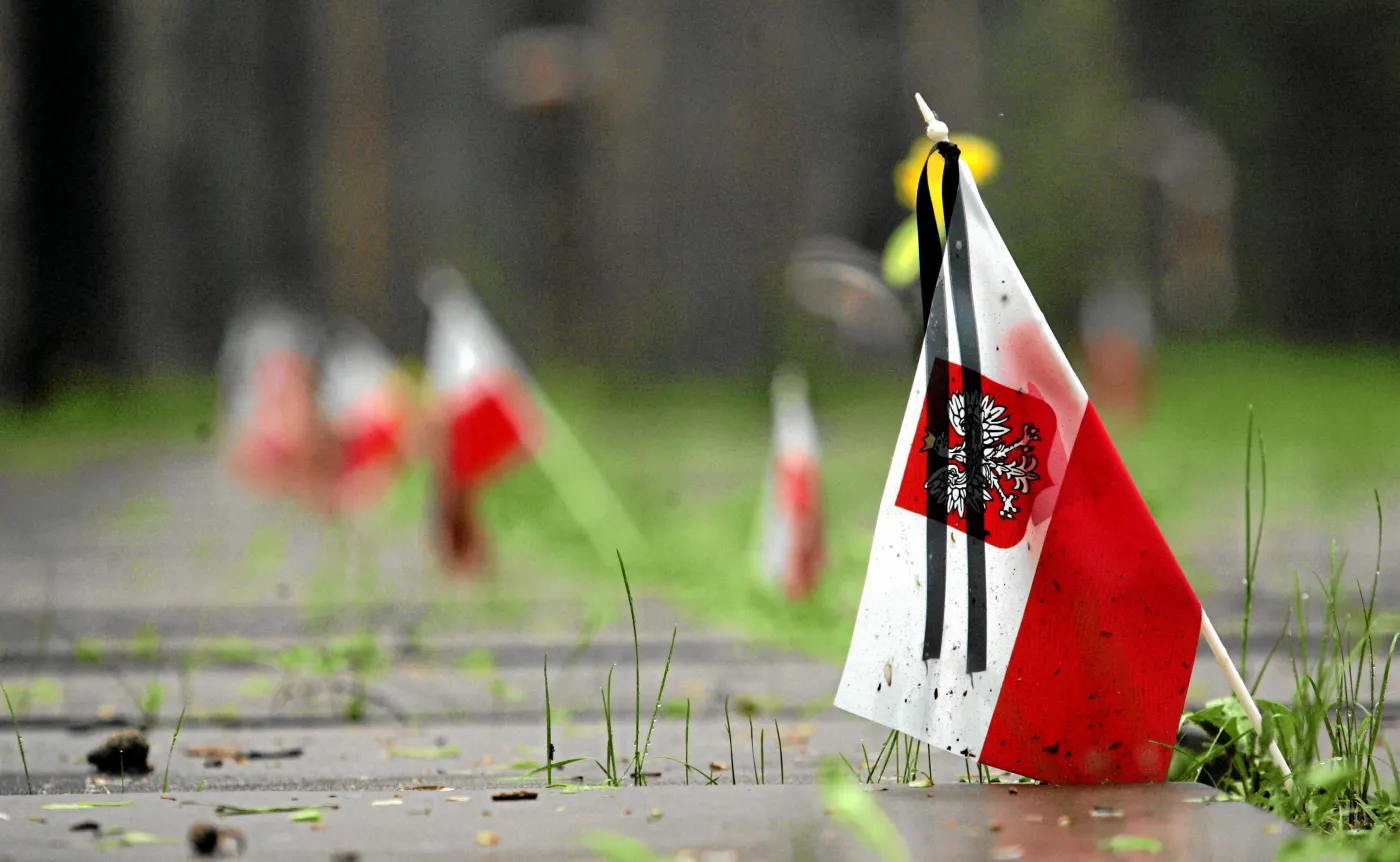 Katyń. Cmentarz wojenny, na którym pochowani są polscy oficerowie zamordowani przez NKWD
