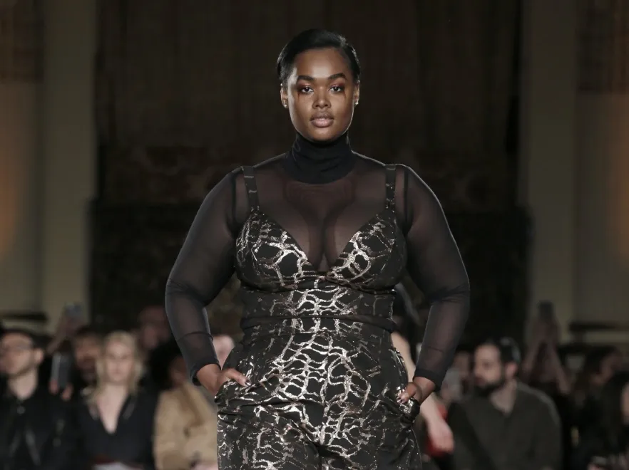 Uczta dla zmysłów: bajecznie krągłe modelki XL na nowojorskim tygodniu mody. FOTO