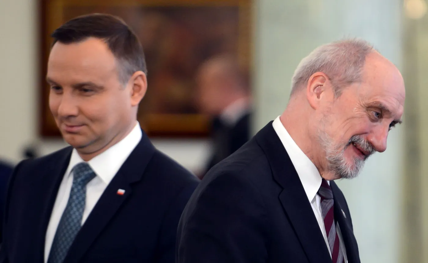 prezydent Andrzej Duda i szef MON, Antoni Macierewicz