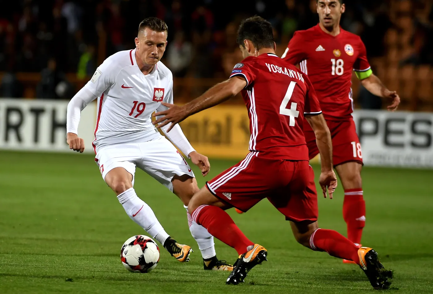 10482999-piotr-zielinski-l-i-taron-woskanjan.jpg