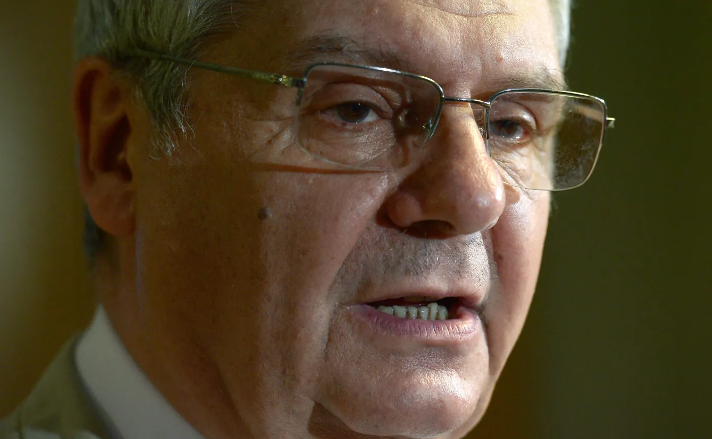 Prof. Piotr Kruszyński