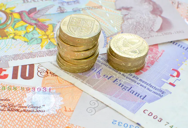 Ile będzie kosztował funt po wyborach w Wielkiej Brytanii? CZTERY SCENARIUSZE