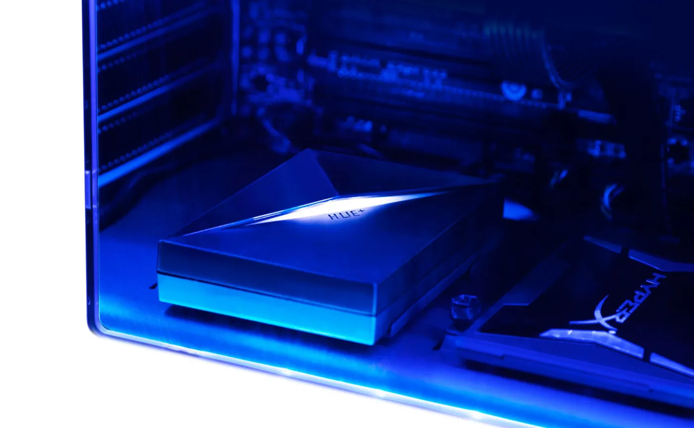 Ożyw swój komputer. NZXT HUE+ zamieni peceta w prawdziwą dyskotekę