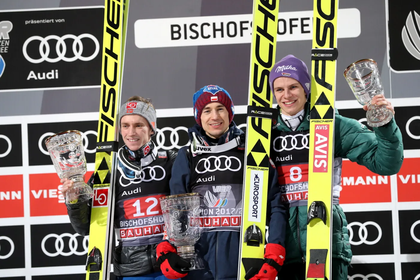 10693747-dekoracja-skoczkow-w-bischofshofen.jpg