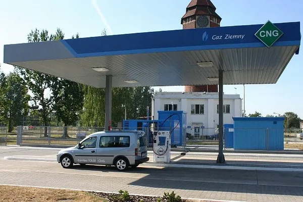10514870-cng.jpg