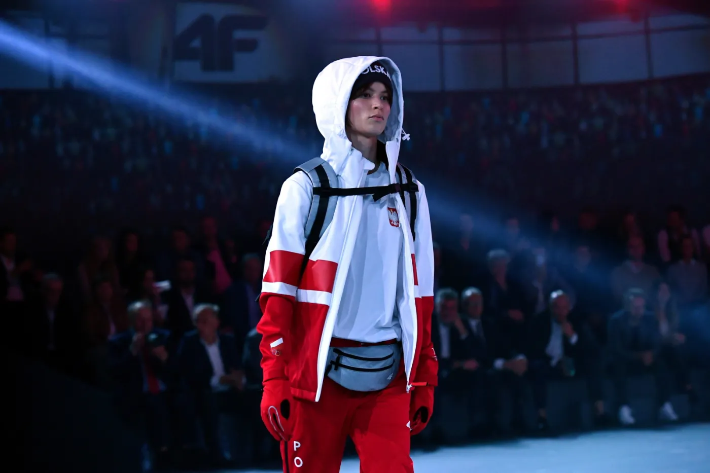 10534555-pokaz-kolekcji-olimpijskiej-marki.jpg