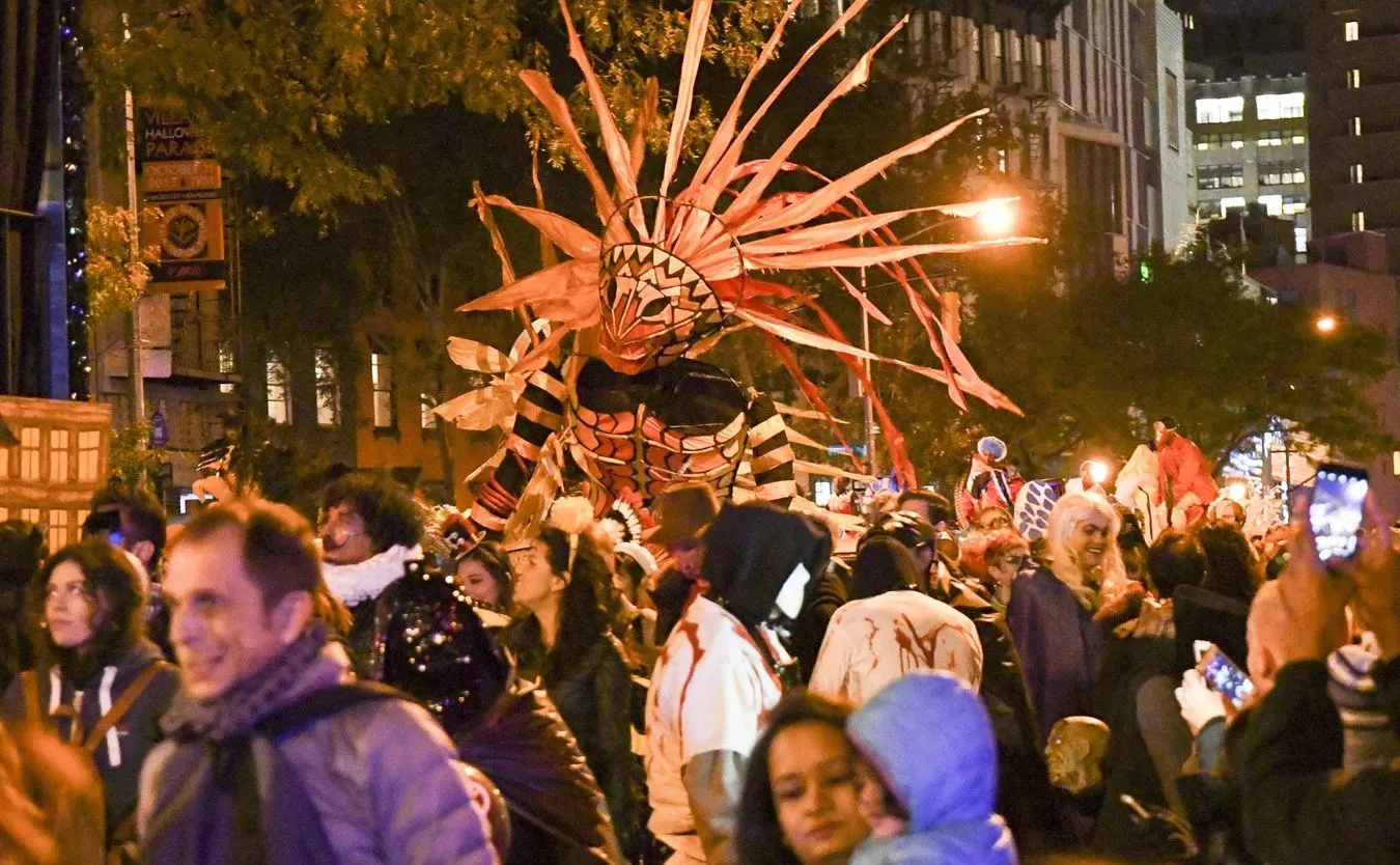 10545916-parada-z-okazji-halloween-w-nowym.jpg
