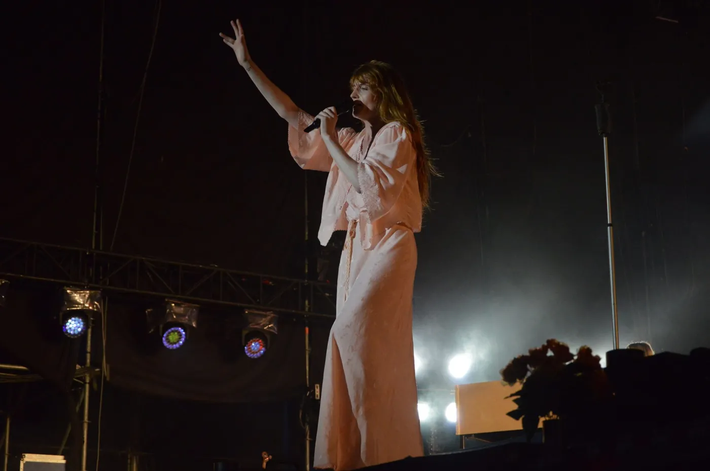 11007637-florence-and-the-machine-na-orange.jpg