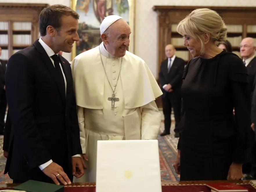 11073440-emmanuel-macron-papiez-franciszek.jpg