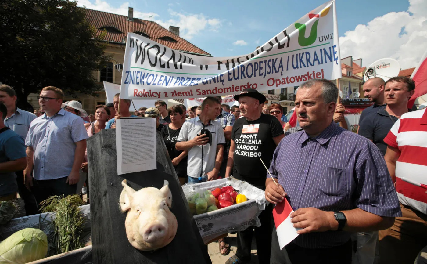 Rolniczy protest podczas konwencji PiS