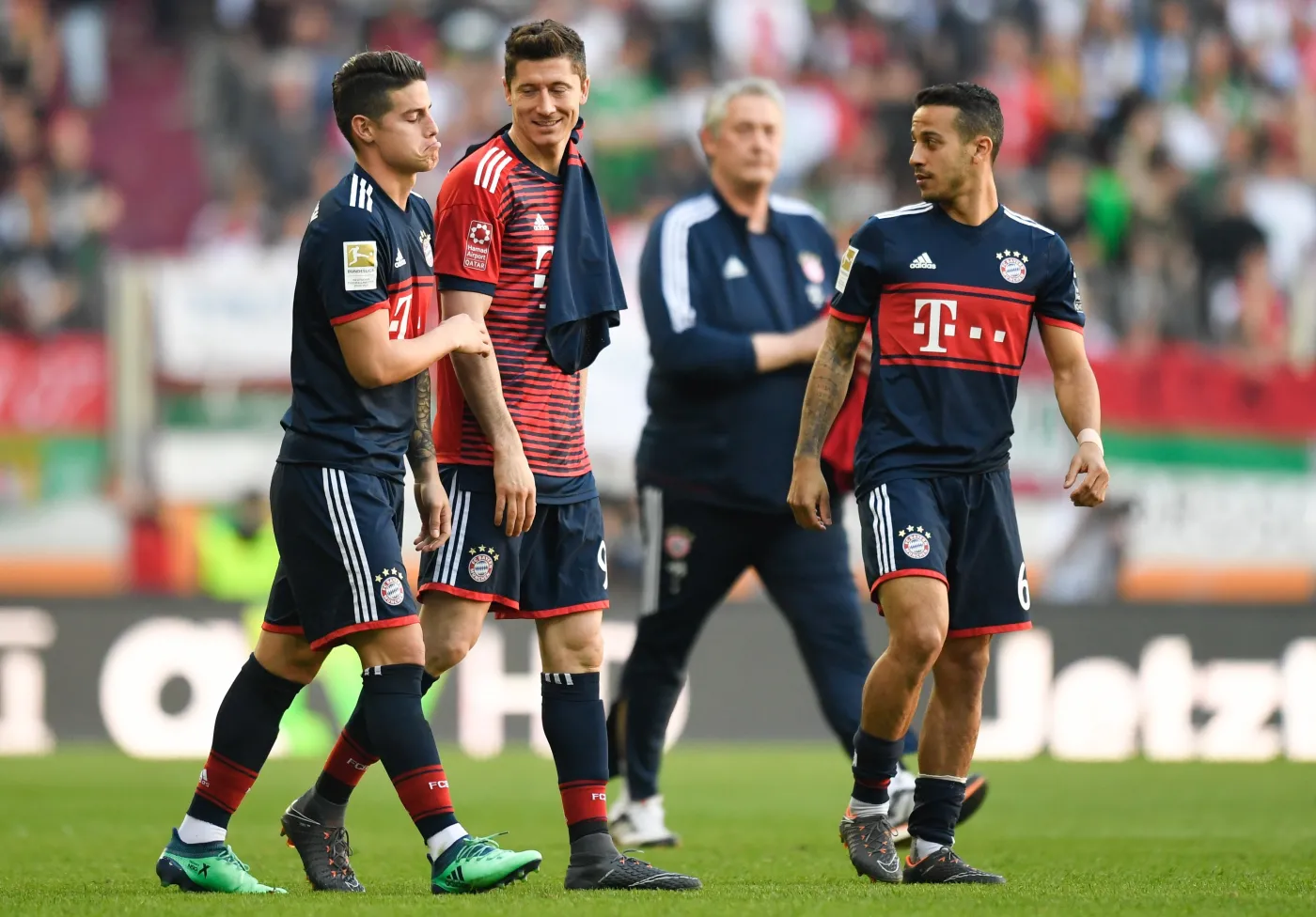 Lewandowski oglądał mecz z ławki rezerwowych. Bayern zapewnił sobie szósty z rzędu tytuł