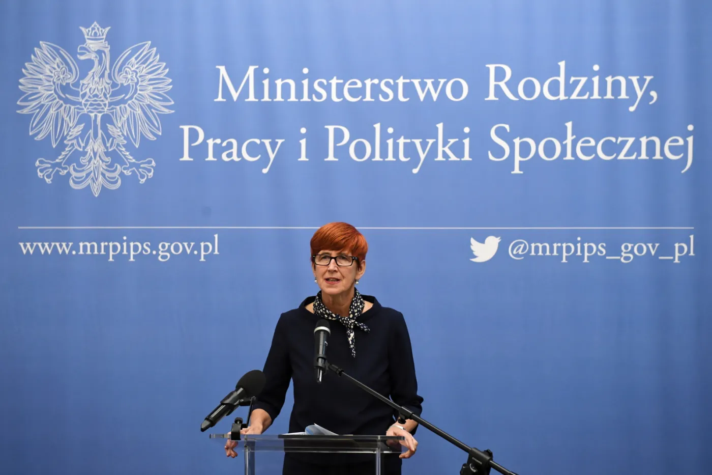 Wiceminister odchodzi z resortu Rafalskiej. Odpowiadał m.in. za 500 +