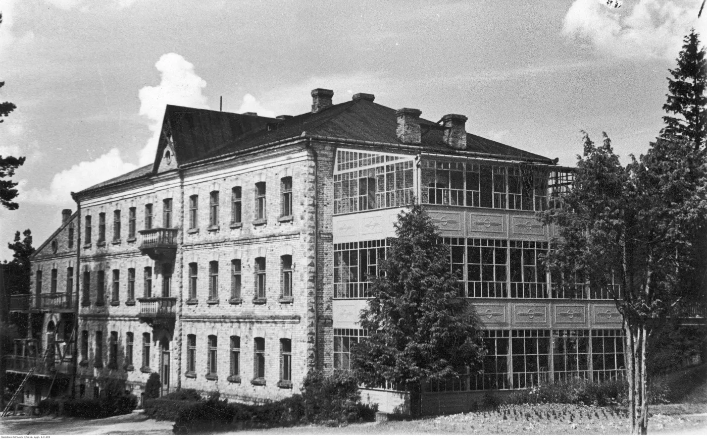 11710671-zaklad-uzdrowiskowy-w-czarneckiej.jpg