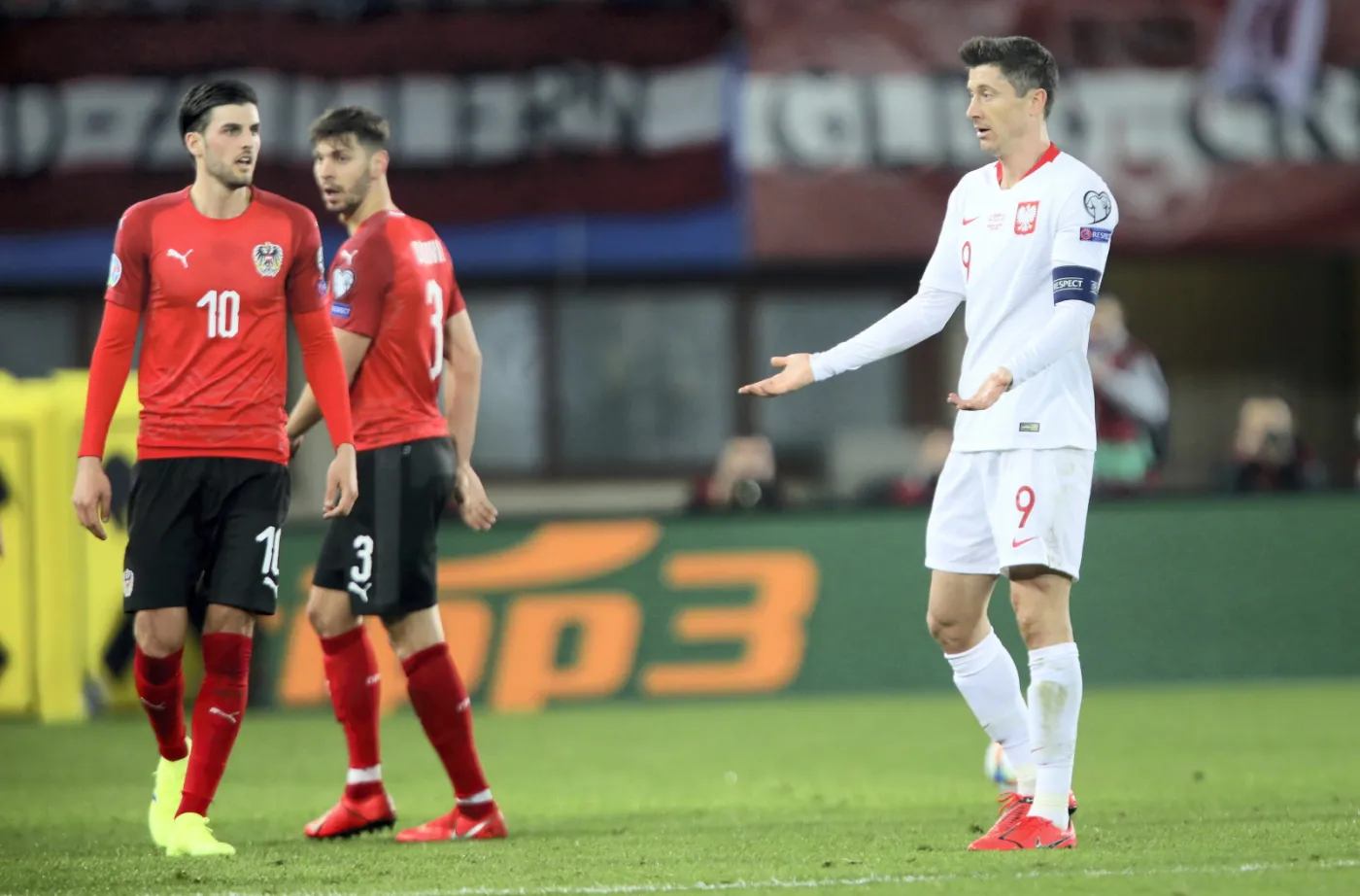 12213786-robert-lewandowski-p-oraz-florian.jpg
