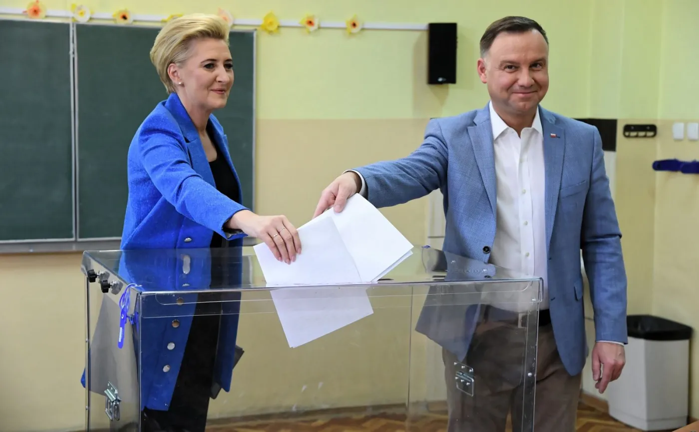 12353070-prezydent-andrzej-duda-p-z-malzonka.jpg