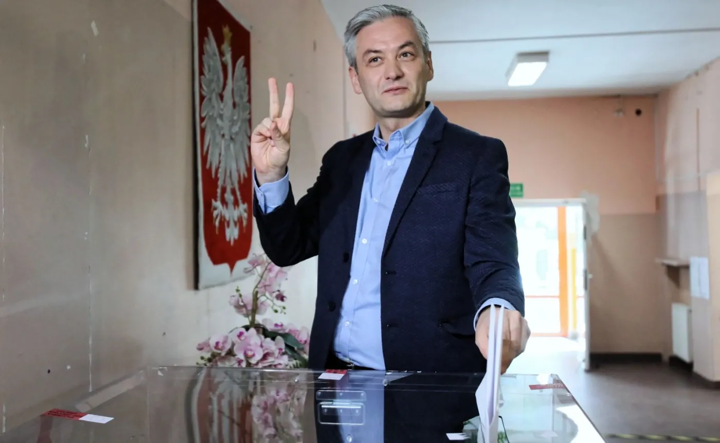12353286-lider-wiosny-robert-biedron-glosuje.jpg