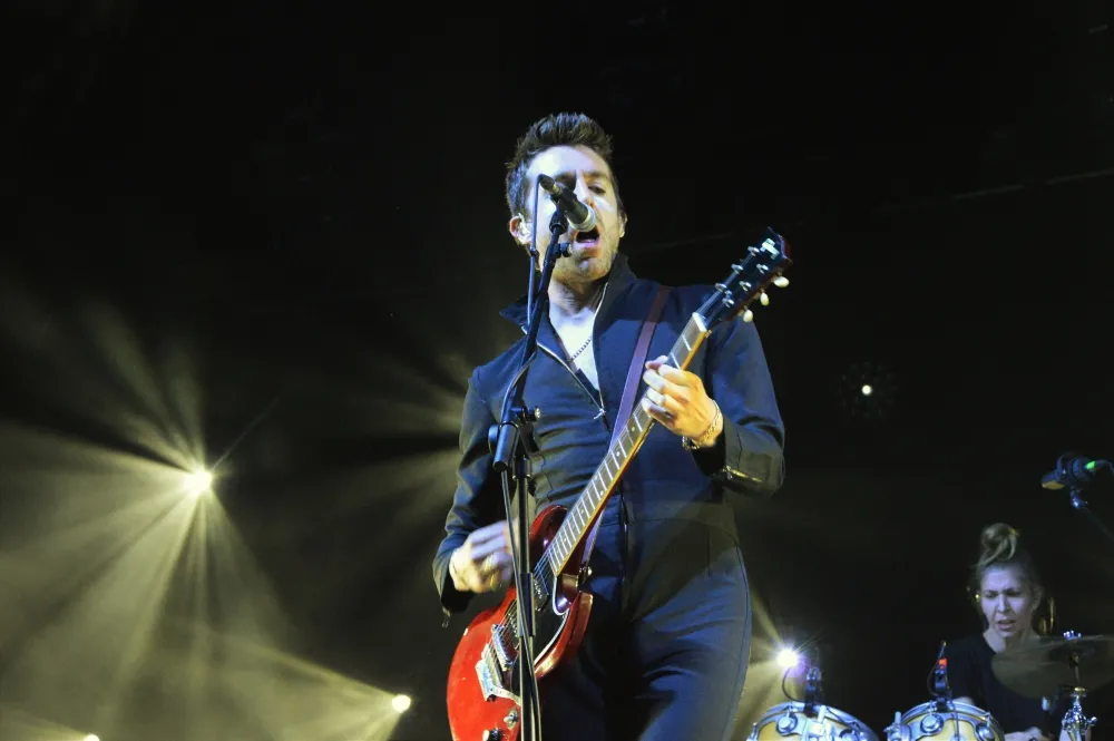 Miles Kane na scenie Orange Warsaw Festival; 1 czerwca 2019 