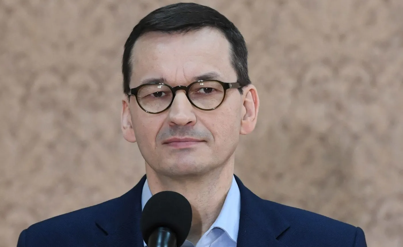  Premier Mateusz Morawiecki podczas briefingu prasowego
