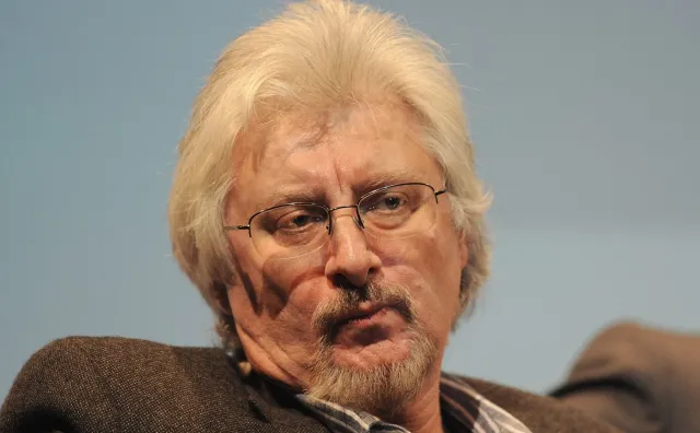 Prof. Markowski przekonuje, że PiS chce wojen kulturowych: Partia ma na zapleczu Kościół, który ją wspiera