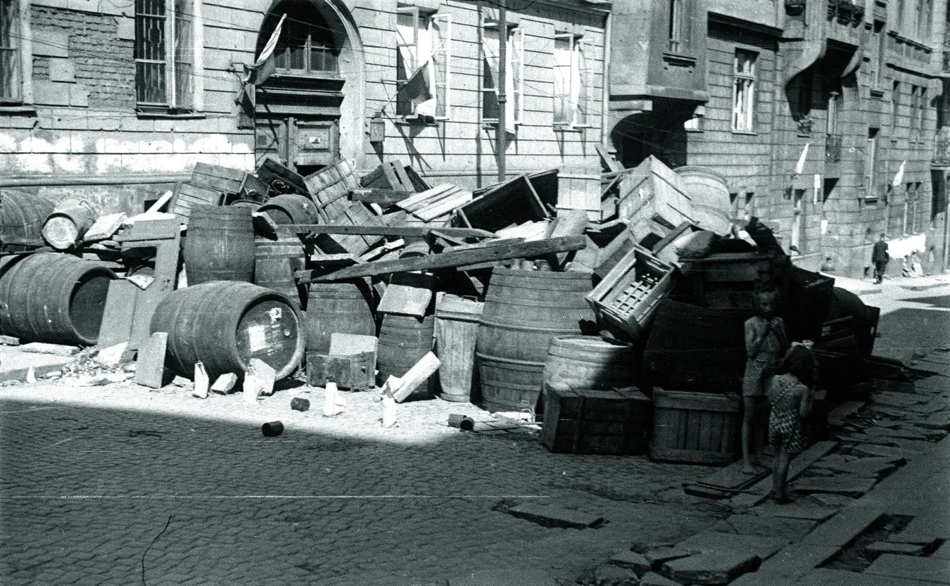 Nieznane ZDJĘCIA z Powstania Warszawskiego. Część 1 [FOTO]