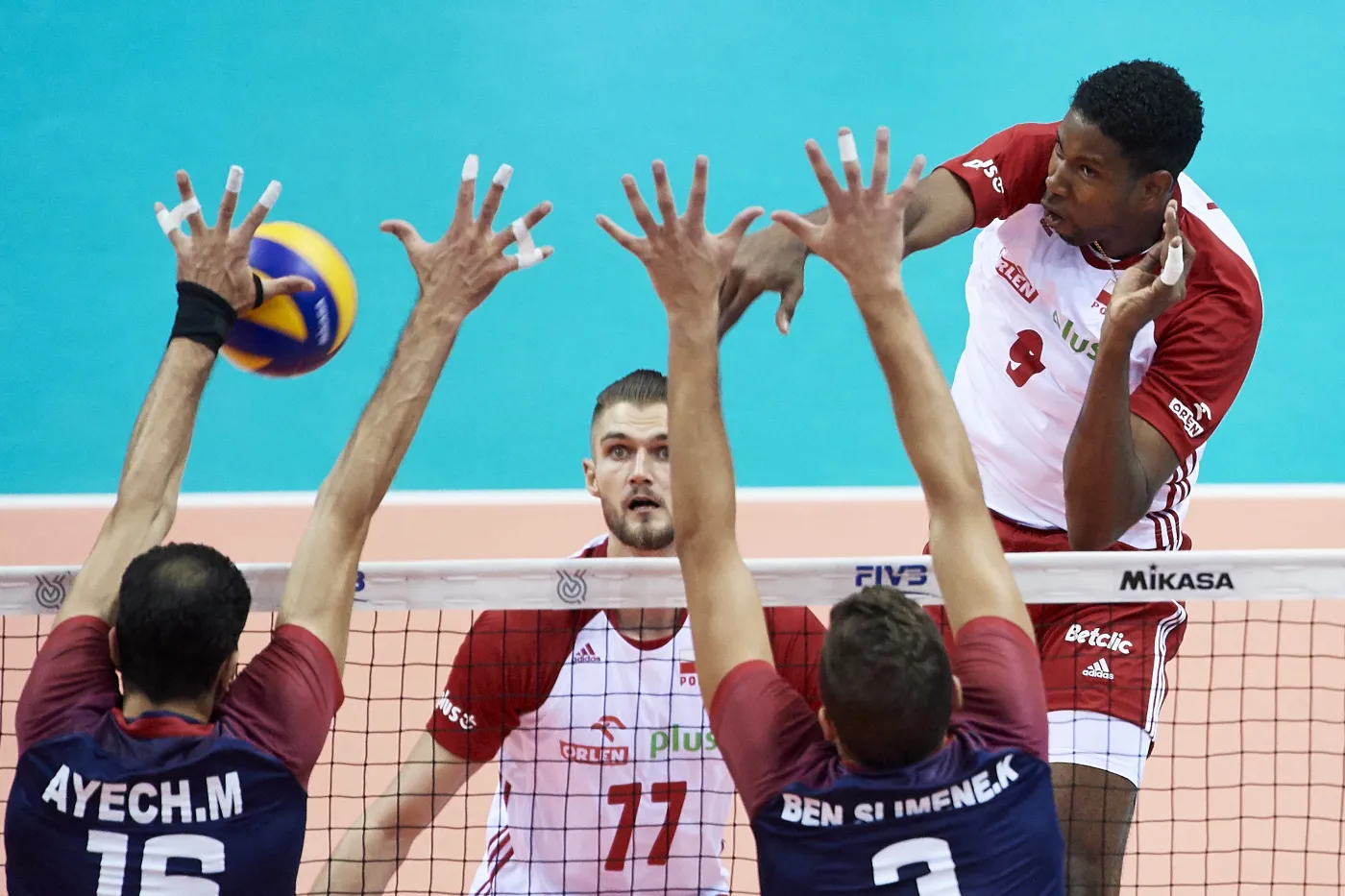 Spacerek polskich siatkarzy w pierwszym meczu kwalifikacji olimpijskich. Tunezja rozbita w trzech setach