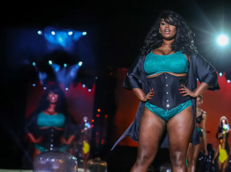 Pokaz kolekcji bielizny Etam wiosna/lato 2020 na Paris Fashion Week