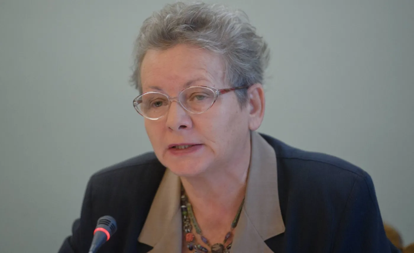 Prof. Monika Płatek