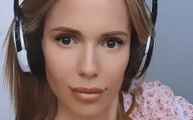 Doda sprzedaje jedno ze swoich mieszkań. Fani podzieleni: "Fajne" vs "kicz i bezguście"