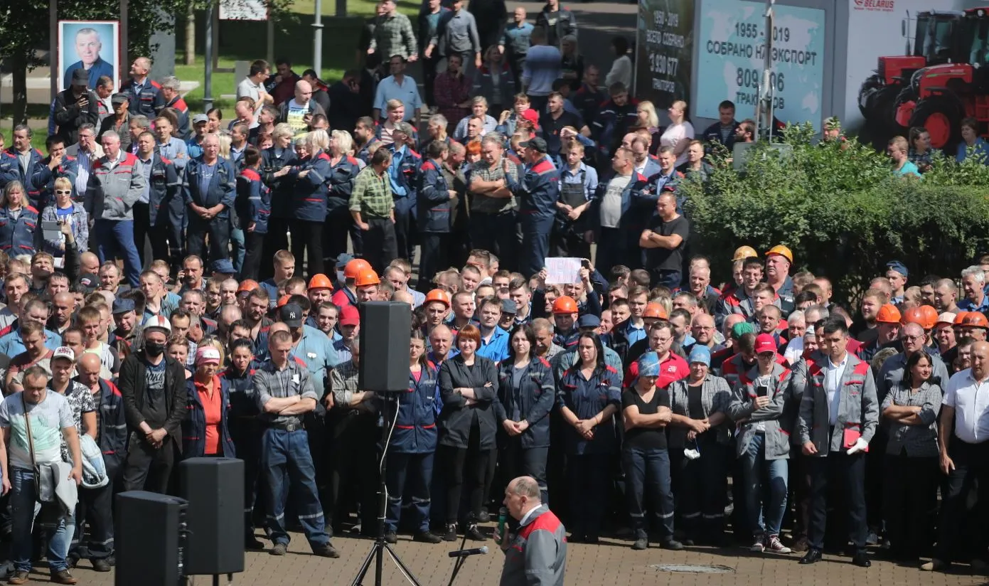 Ogłoszono wyniki wyborów na Białorusi. Fala strajków zalewa kraj