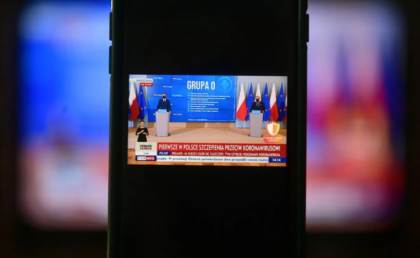 Godzina policyjna w sylwestra? Mandaty? Zakaz przemieszczenia się? Niedzielski WYJAŚNIA