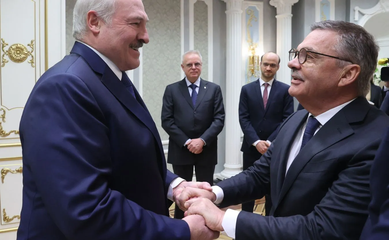 Szef Międzynarodowej Federacji Hokeja po spotkaniu z Łukaszenką: Głupio wyszło [WIDEO]