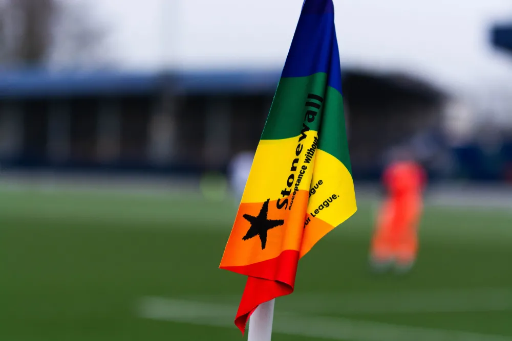 Kosztowna walka z "ideologią LGBT". Politycy wycofają się z uchwały?