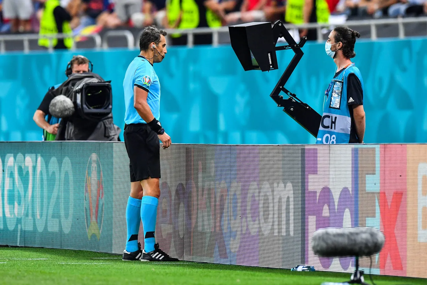 UEFA: Wrześniowe mecze el. mistrzostw świata z systemem VAR