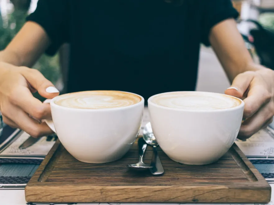 Najgorsze dodatki do kawy. Po nich nie będzie taka zdrowa