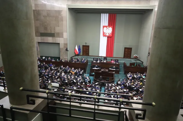 Sejm przyjął "Polski Ład". Zmiany podatkowe wejdą w życie od 1 stycznia [OPINIE]