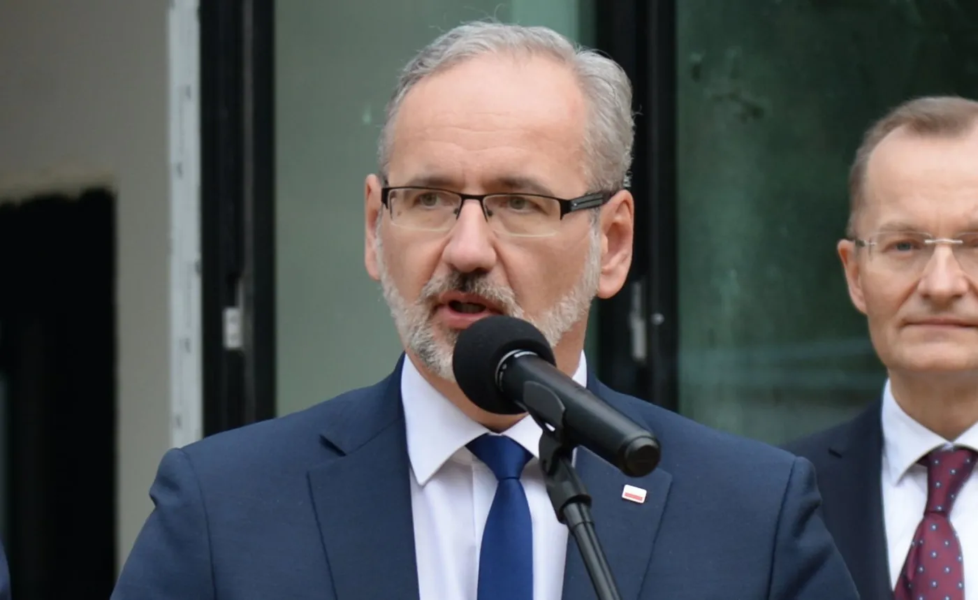 Minister zdrowia: Kwarantanna dla przyjeżdżających z krajów, gdzie odnotowano mutację Omikron