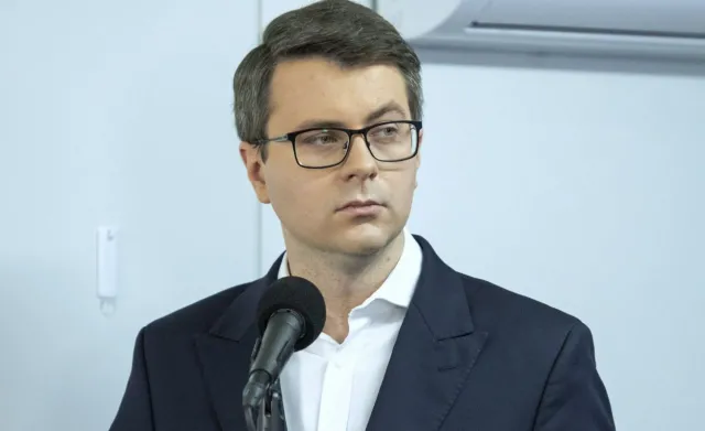Müller: KE przeciąga negocjacje ws. KPO