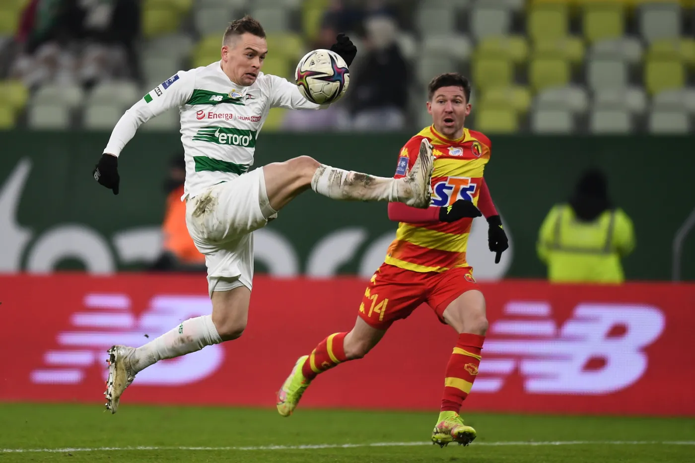 Trzy punkty jadą do Białegostoku. Lechia przegrała na własnym stadionie