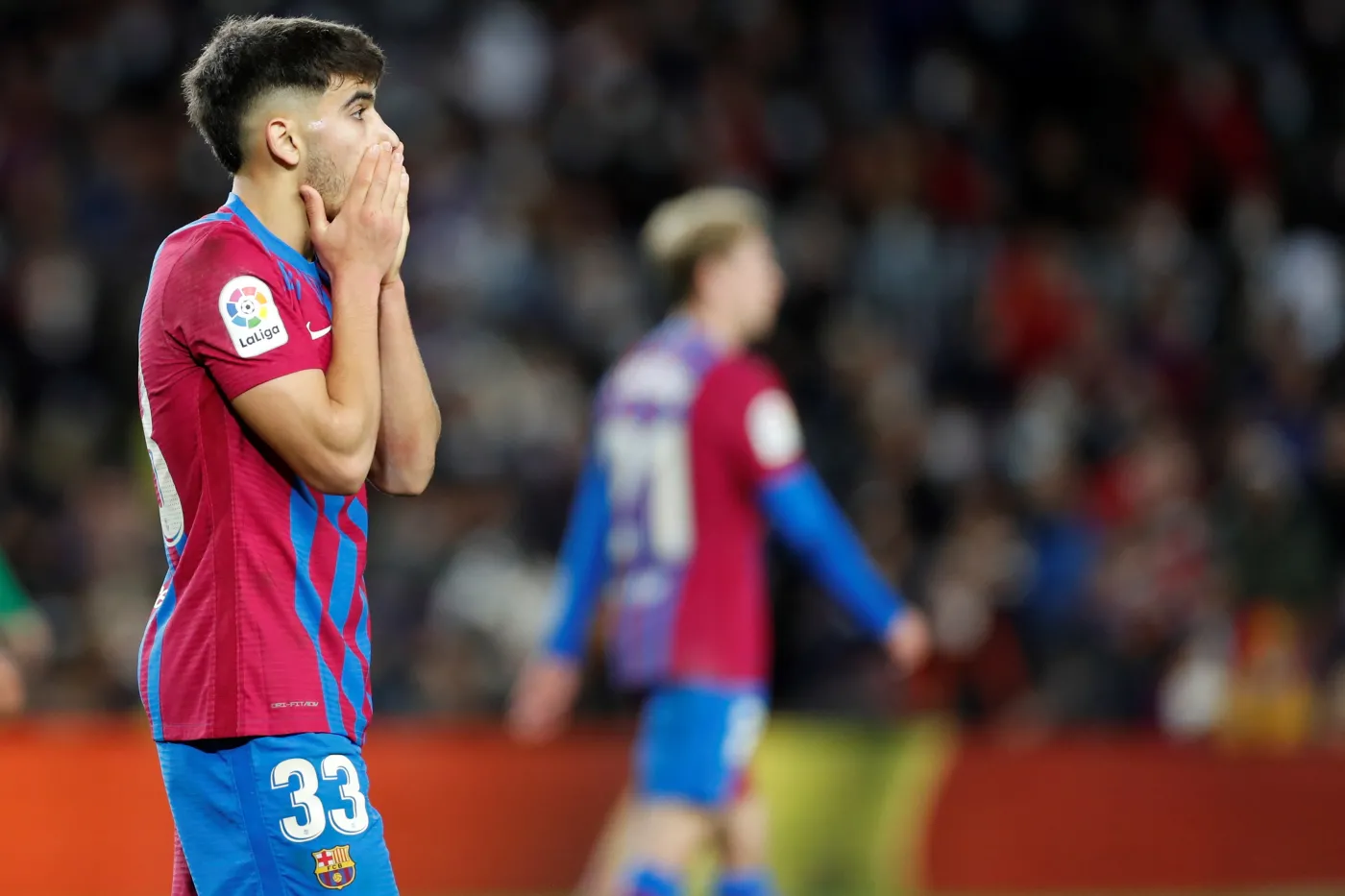 Liga Mistrzów. 11 drużyn jest już w 1/8 finału. Barcelona z nożem na gardle