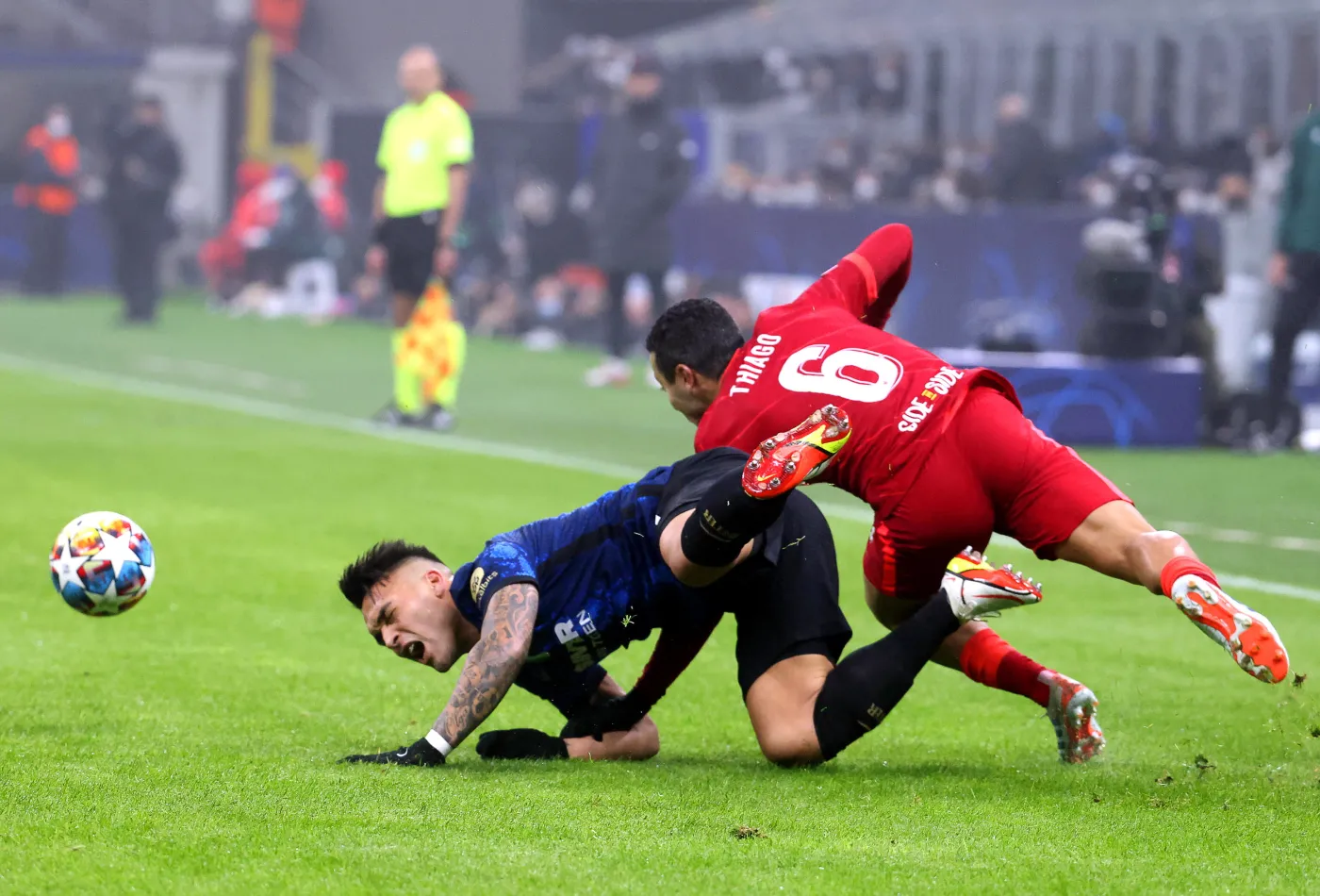 Liverpool zrobił duży krok w stronę awansu. Inter w trudniej sytuacji przed rewanżem